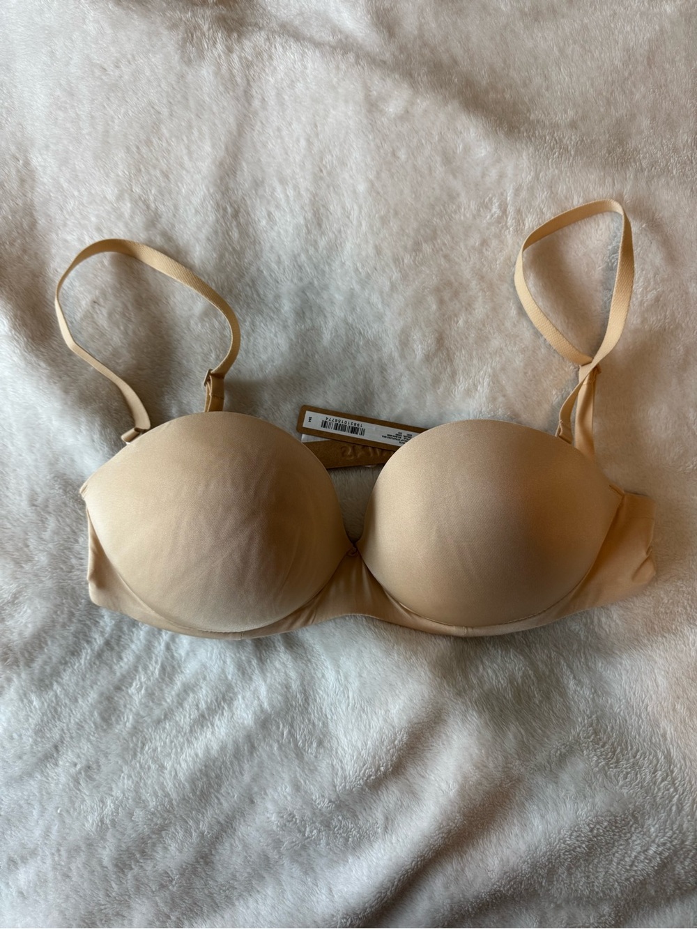 NWT SKIMS Ultimate Convertible Push-Up Bra 32D